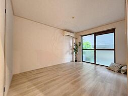 京都市営烏丸線 国際会館駅 徒歩6分の賃貸マンション 1階2DKのリビング/ダイニング