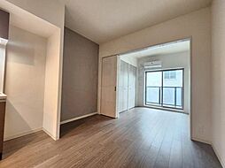 JR山陰本線 二条駅 徒歩8分の賃貸マンション 4階1DKのリビング/ダイニング