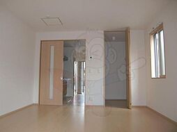 近鉄京都線 上鳥羽口駅 徒歩15分の賃貸アパート 2階1Kのリビング/ダイニング