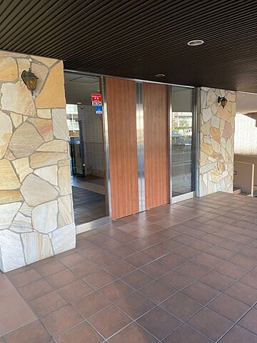 エントランス レクセルプラッツァめじろ台 2階/-