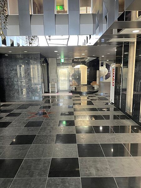 エントランスを拡大表示