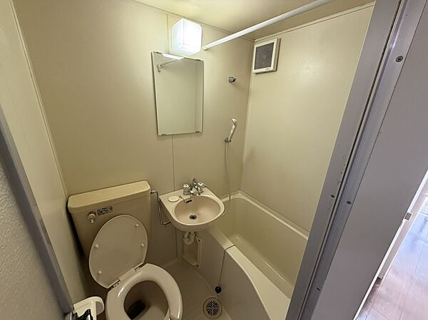 トイレを拡大表示