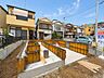 外観：～前面道路～閑静な住宅街です。車の交通量としては、ご近所さんしか通らないので安心ですね。