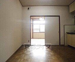 居間