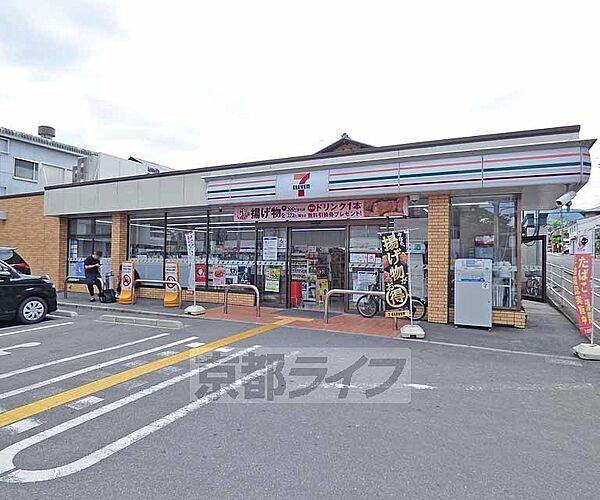 セブンイレブン京都大宮北箱ノ井町店まで297m 身近なコンビニです。駐車場もございます