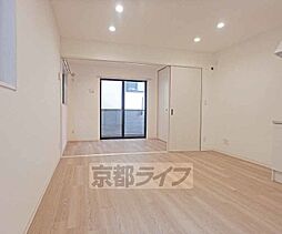 京都市営烏丸線 丸太町駅 徒歩10分の賃貸アパート 2階1LDKのリビング/ダイニング