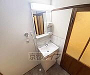 独立洗面台