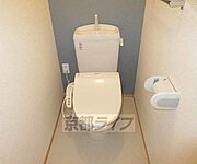 清潔感のあるトイレです