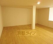 鏡もついてます・快適な入浴が出来そうです