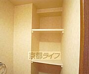 便利なトイレ収納です。