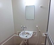 洗面台はこちらです。