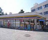 ミニストップ京阪淀駅前店まで441m 淀駅から間もない立地。角地です。裏手にはコインパーキングもございます。