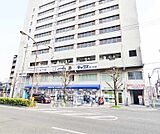 ダックス京都西ノ京店まで120m 西大路御池交差点を東に1分です。