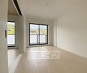 ＬＤＫと一体で使用できる6帖洋室です。