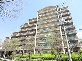 RONA HYATT  ｜ 大阪府吹田市上山手町22番10号（賃貸マンション3LDK・5階・67.24㎡） その1