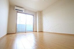 ロイヤルクイーンズパーク吹田片山町 8階1Kのリビング/ダイニング