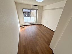 阪急千里線 山田駅 徒歩5分の賃貸マンション 3階ワンルームのリビング/ダイニング