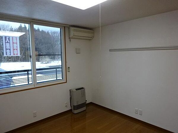 apartment 秋田県南秋田郡五城目町上樋口字屋岸
上樋口の賃貸情報を見る
物件地図