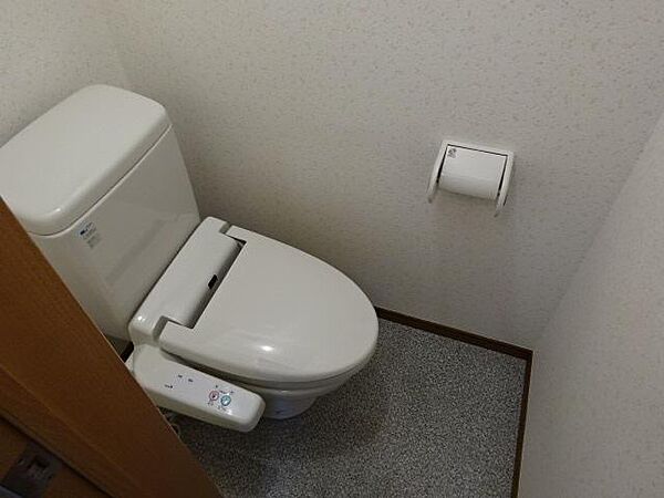 apartment 秋田県南秋田郡五城目町上樋口字屋岸
上樋口の賃貸情報を見る
物件地図