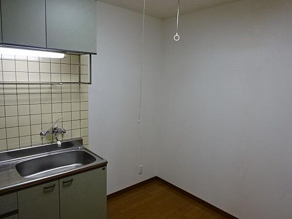 apartment 秋田県南秋田郡五城目町上樋口字屋岸
上樋口の賃貸情報を見る
物件地図