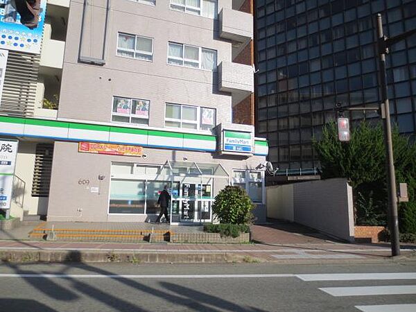 ファミリーマート土手長町通り店(280m)