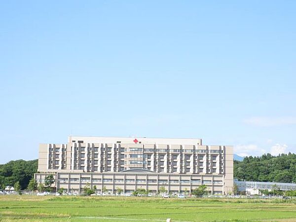 画像20:秋田赤十字病院(2、500m)