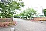 周辺：桜中学校(2、300m)