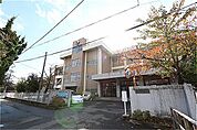 築山小学校(600m)