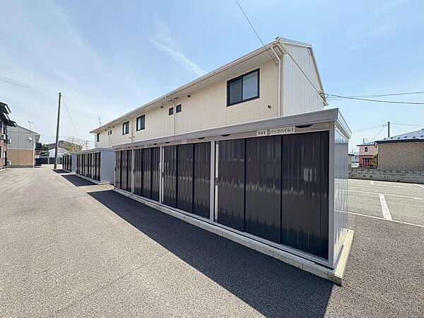 apartment 秋田県秋田市山王７丁目9番35号　秋田住宅流通センタ‐本社ビル1階