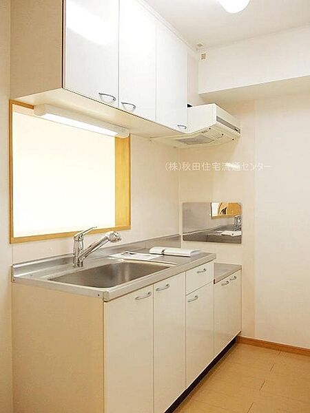 apartment 秋田県秋田市山王７丁目9番35号　秋田住宅流通センタ‐本社ビル1階