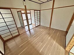 居間