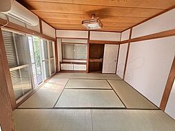 居間