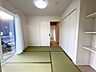 リビング/ダイニング：当日見学はお電話がスムーズです！お気軽にお問い合わせくださいませ。