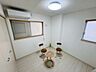 洋室：子供部屋や寝室にも適した洋室スペース