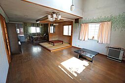 居間