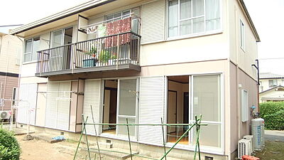 外観：閑静住宅街　庭付き　陽当り良好