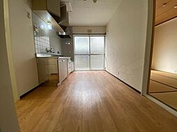 居間