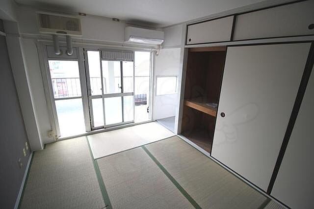寝室