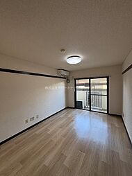 ジュピターホーク 108 1階1Kのリビング/ダイニング