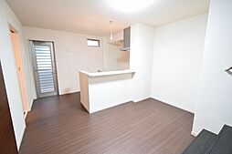 阪急神戸本線 岡本駅 徒歩12分の賃貸アパート 1階3LDKのリビング/ダイニング