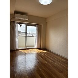 阪急神戸本線 園田駅 徒歩7分の賃貸マンション 3階ワンルームのリビング/ダイニング