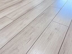 阪急伊丹線 新伊丹駅 徒歩4分の賃貸アパート 1階1Kのリビング/ダイニング