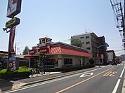 飲食店「ケンタッキーまで750m」