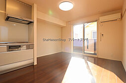 エミネンスII 1階ワンルームのリビング/ダイニング