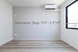 Agrande　Tsuruse（エイグラン鶴瀬） 101号室 1階1Kのリビング/ダイニング