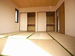 ハウゼノイン 3階3DKのリビング/ダイニング