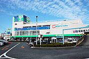 サミット南加瀬店（562m）