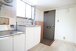 JR東海道本線 川崎駅 バス18分 下新田下車 徒歩1分の賃貸アパート 2階1Kのリビング/ダイニング