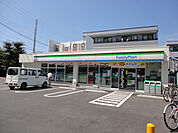 ファミリーマート 南加瀬三丁目店（220m）