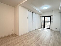 ボンドスクエアー01 6階1LDKのリビング/ダイニング